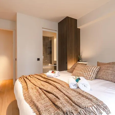 Huswell - Delux Renovated In The Heart Of *