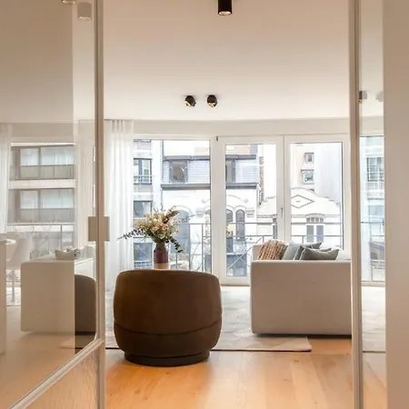 Apartment Huswell - Delux Renovated In The Heart Of