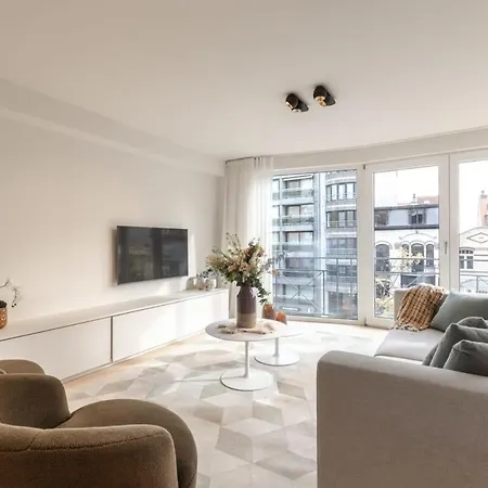 Apartment Huswell - Delux Renovated In The Heart Of