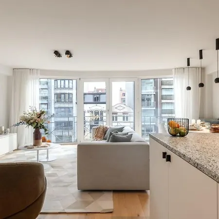 Huswell - Delux Renovated In The Heart Of Apartment Knokke-Heist