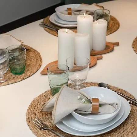 Huswell - Delux Renovated In The Heart Of Apartment